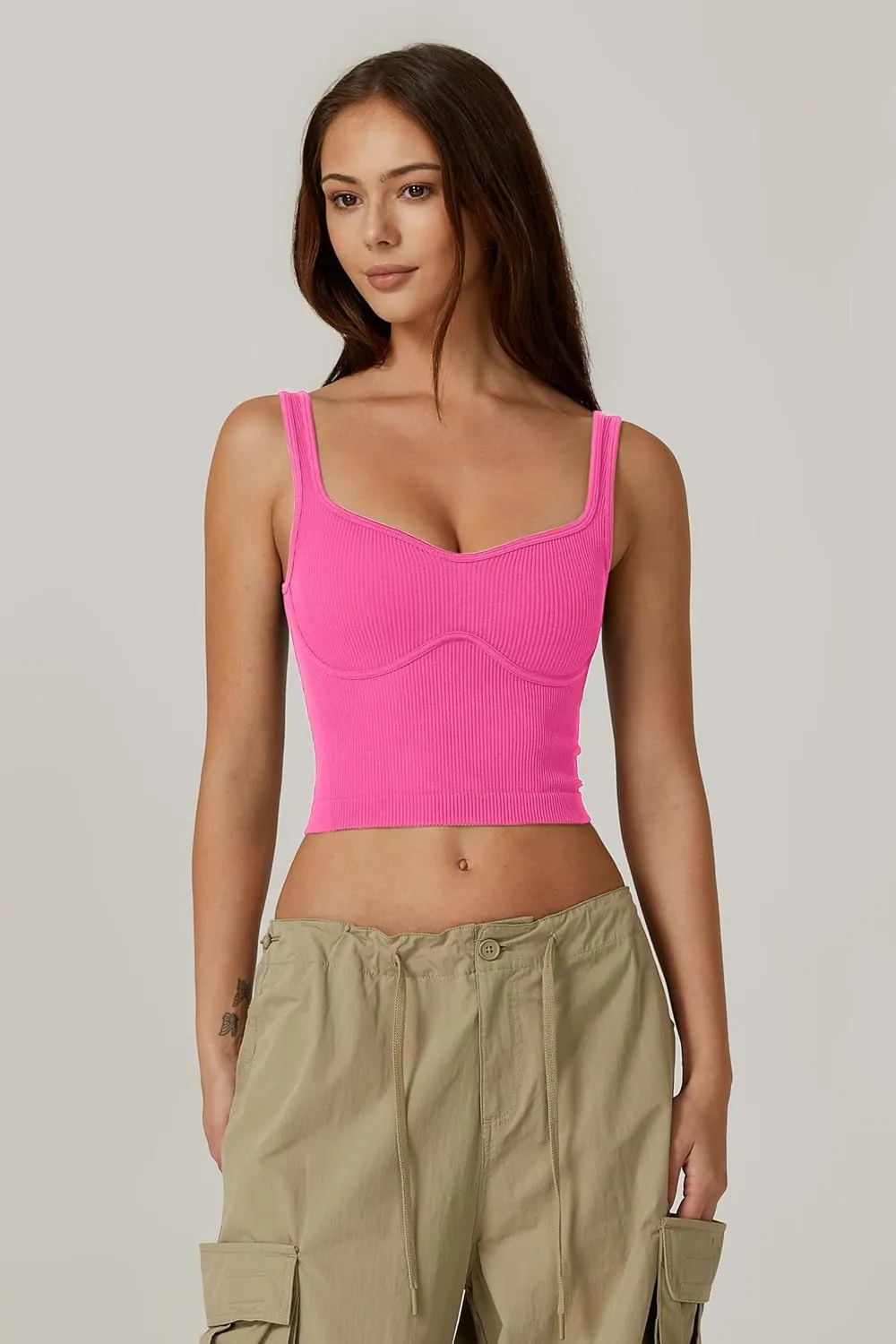 QINSEN Womens Sleeveless Cropped Rib Knit Seamless Sweetheart Neckline Going Out Tank Tops