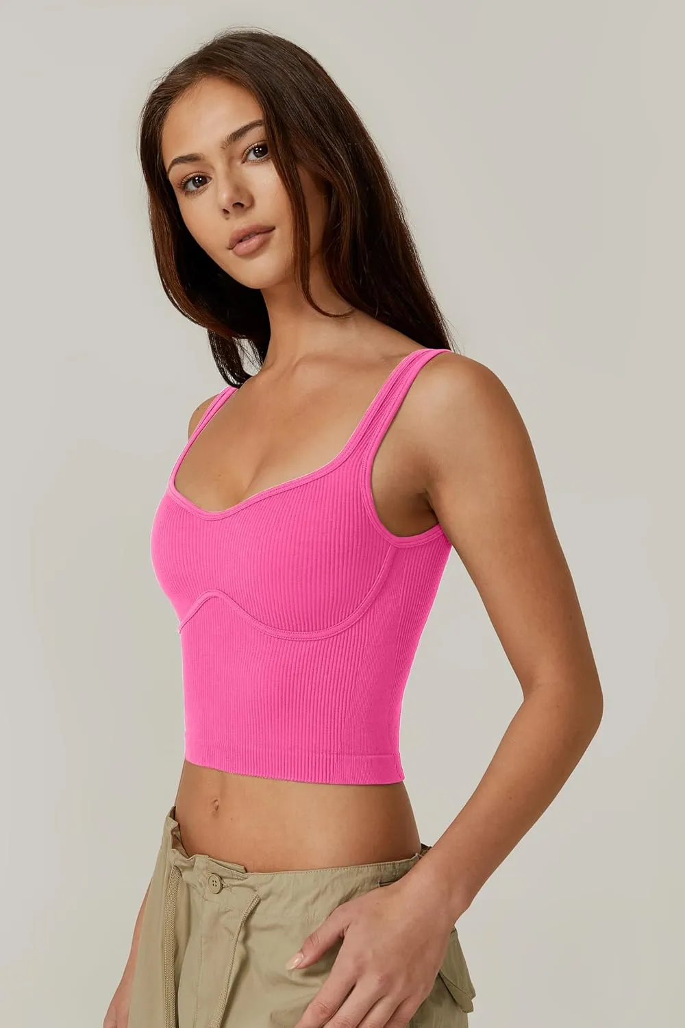 QINSEN Womens Sleeveless Cropped Rib Knit Seamless Sweetheart Neckline Going Out Tank Tops